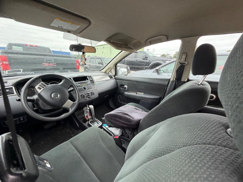2012 Nissan Versa - $1,000