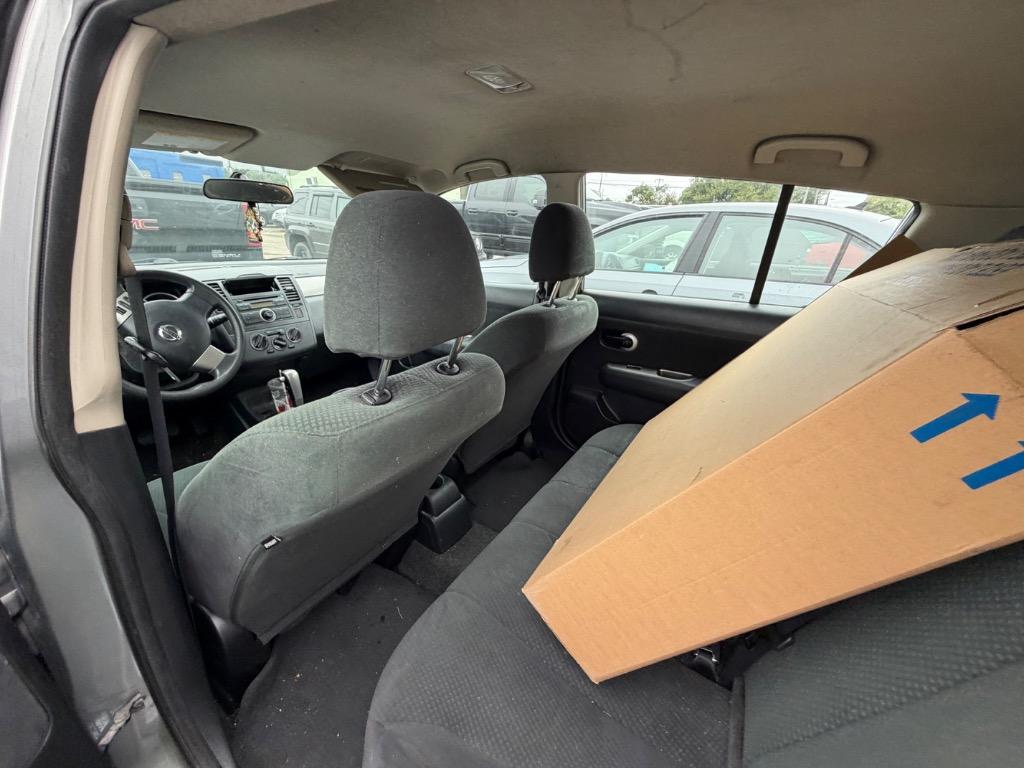 2012 Nissan Versa - $1,000