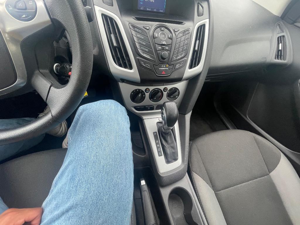 2014 Ford Focus SE photo
