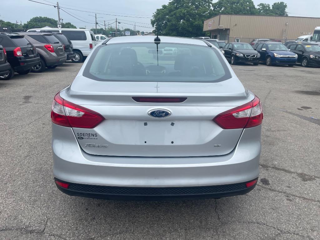 2014 Ford Focus SE photo