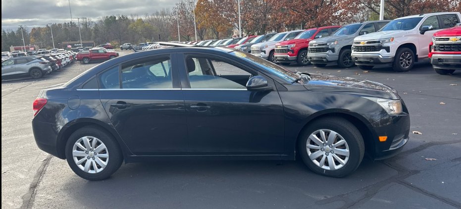 2011 Chevrolet Cruze LT photo