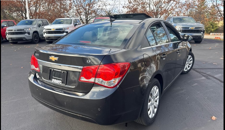 2011 Chevrolet Cruze LT photo