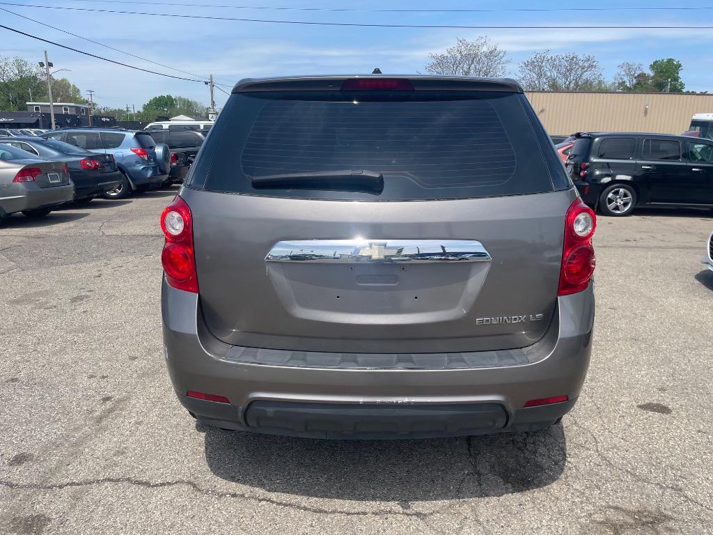 2010 Chevrolet Equinox LS photo