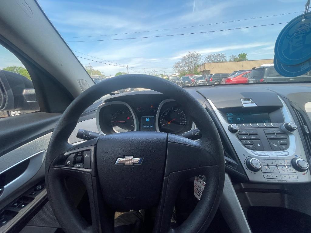 2010 Chevrolet Equinox LS photo