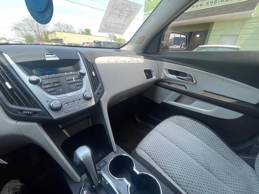 2010 Chevrolet Equinox LS photo