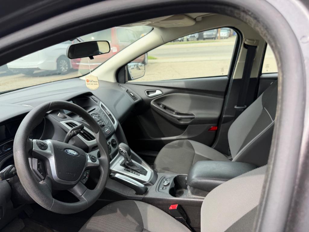 2013 Ford Focus - $7,995