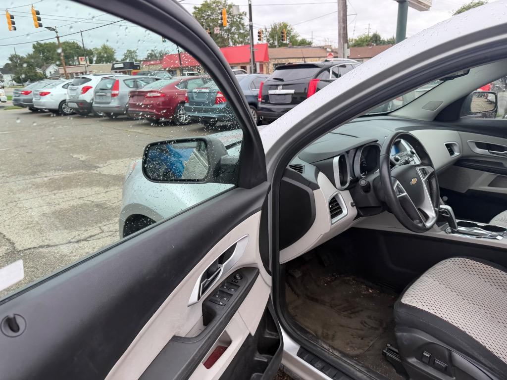 2011 Chevrolet Equinox - $9,800