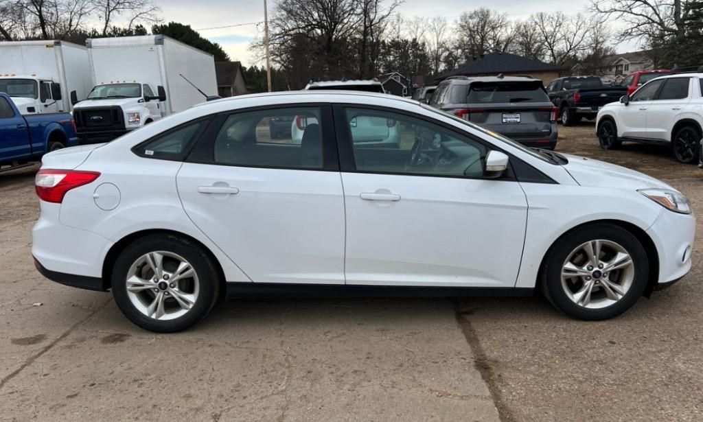 2013 Ford Focus SE photo