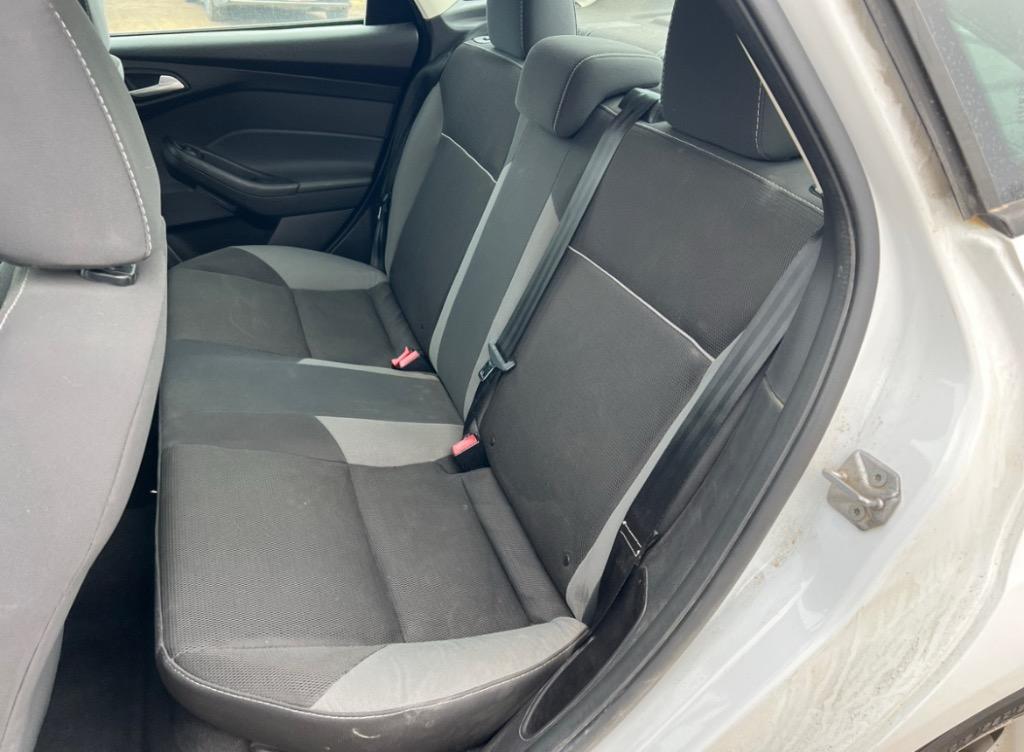 2013 Ford Focus SE photo