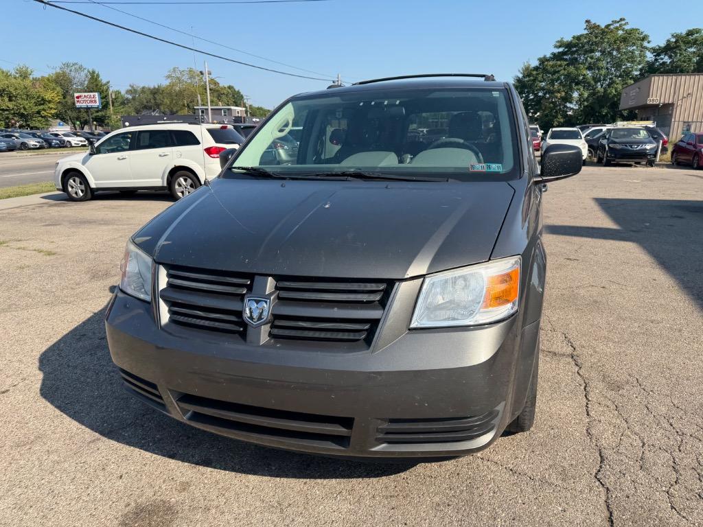 2010 Dodge Grand Caravan - $7,500