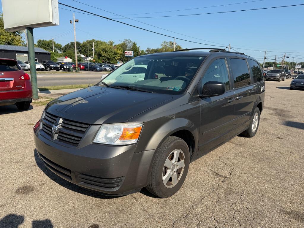 2010 Dodge Grand Caravan - $7,500