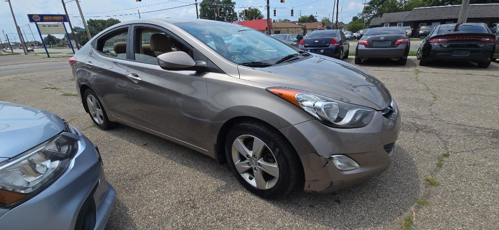 2013 Hyundai Elantra - $7,500