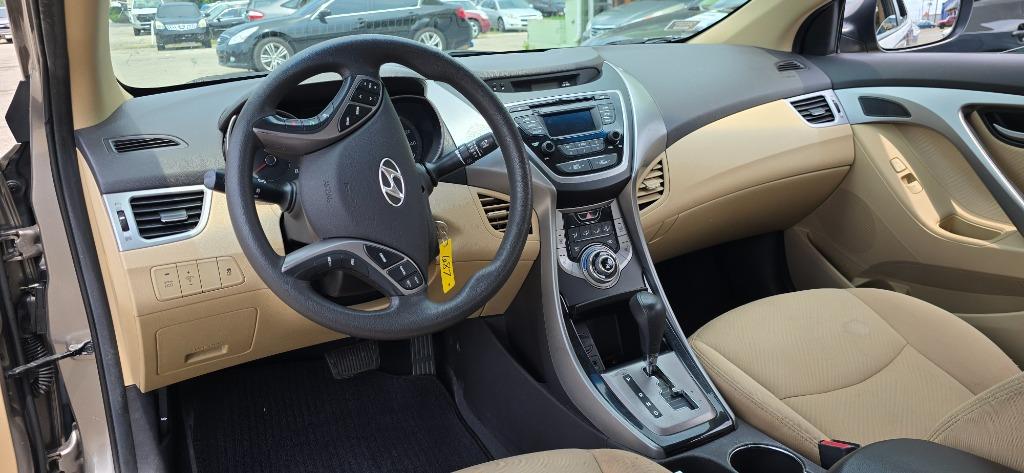 2013 Hyundai Elantra - $7,500