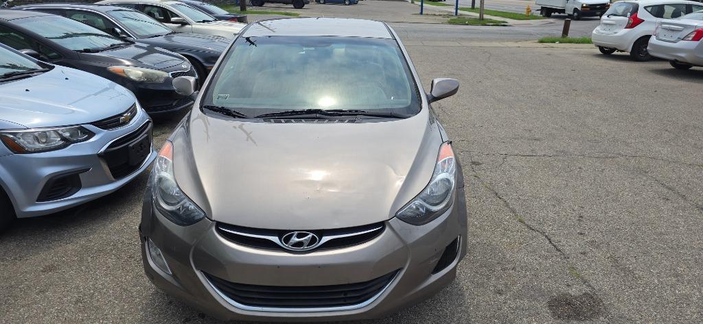 2013 Hyundai Elantra - $7,500