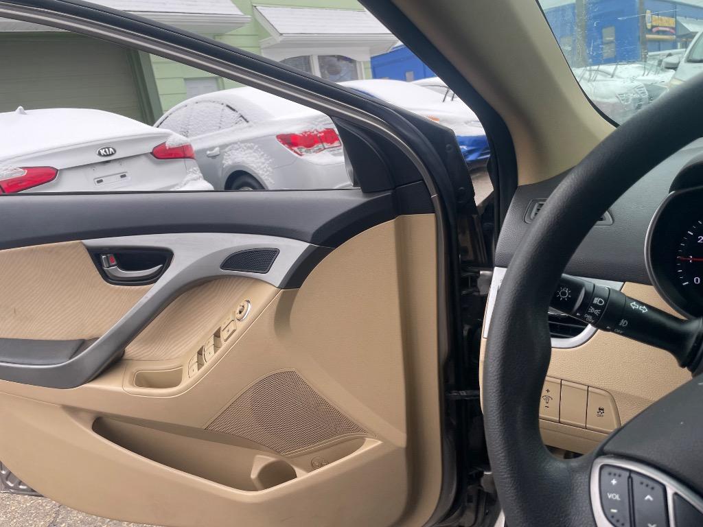 2013 Hyundai Elantra - $7,500