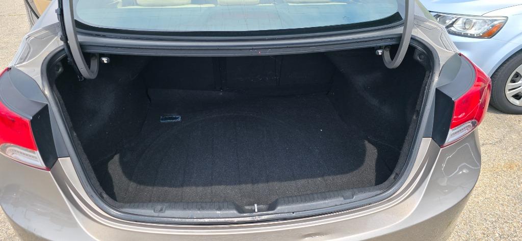 2013 Hyundai Elantra - $7,500