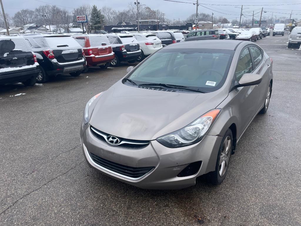 2013 Hyundai Elantra - $7,500