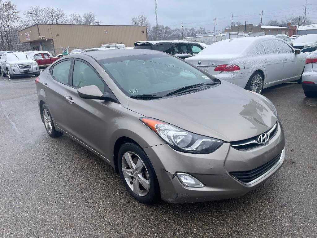 2013 Hyundai Elantra - $7,500