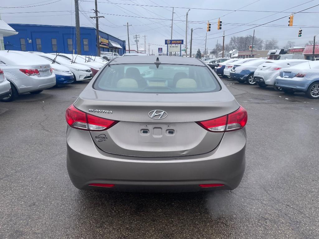 2013 Hyundai Elantra - $7,500