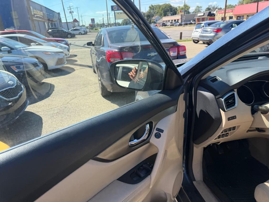 2015 Nissan Rogue - $8,500