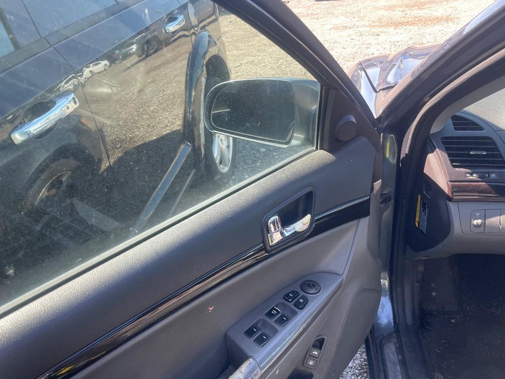 2009 Hyundai Sonata - $1,500