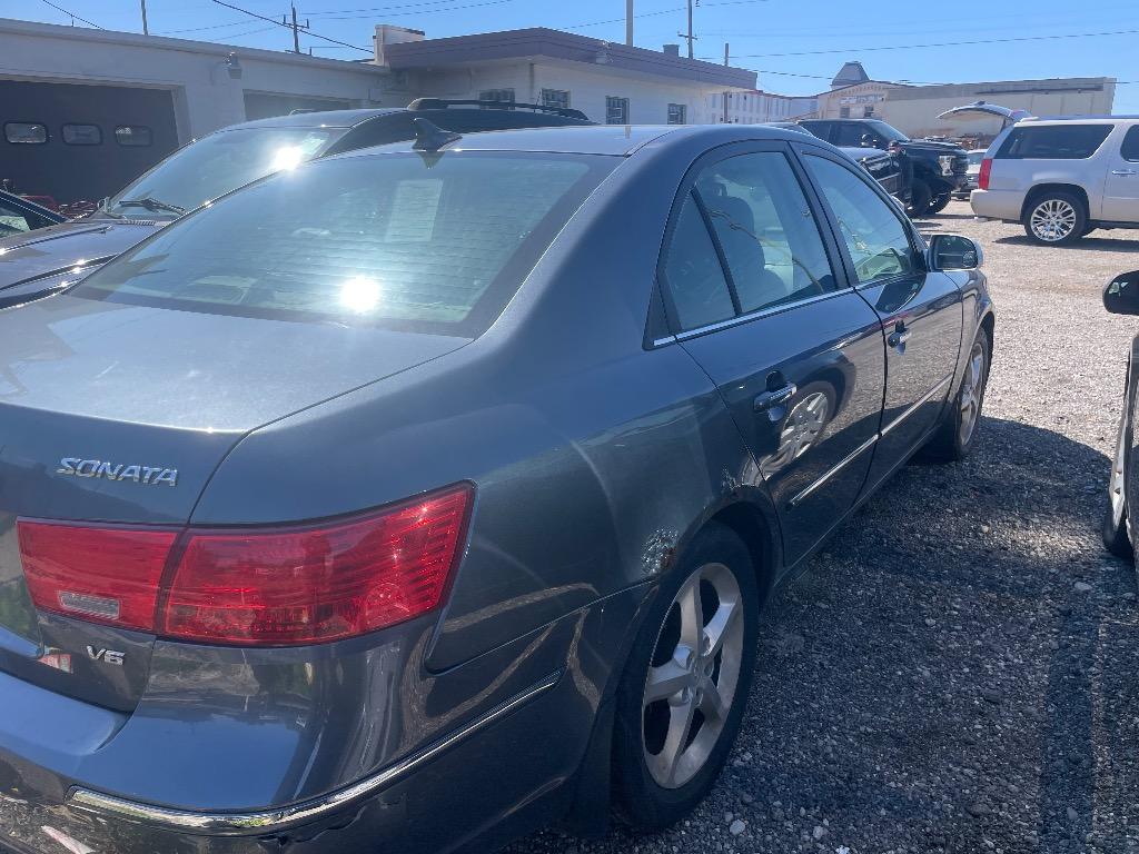 2009 Hyundai Sonata - $1,500