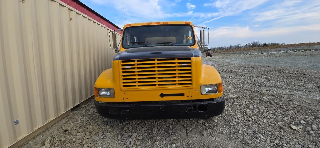 2002 INT 4700 - $7,950