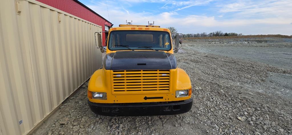 2002 INT 4700 - $7,950