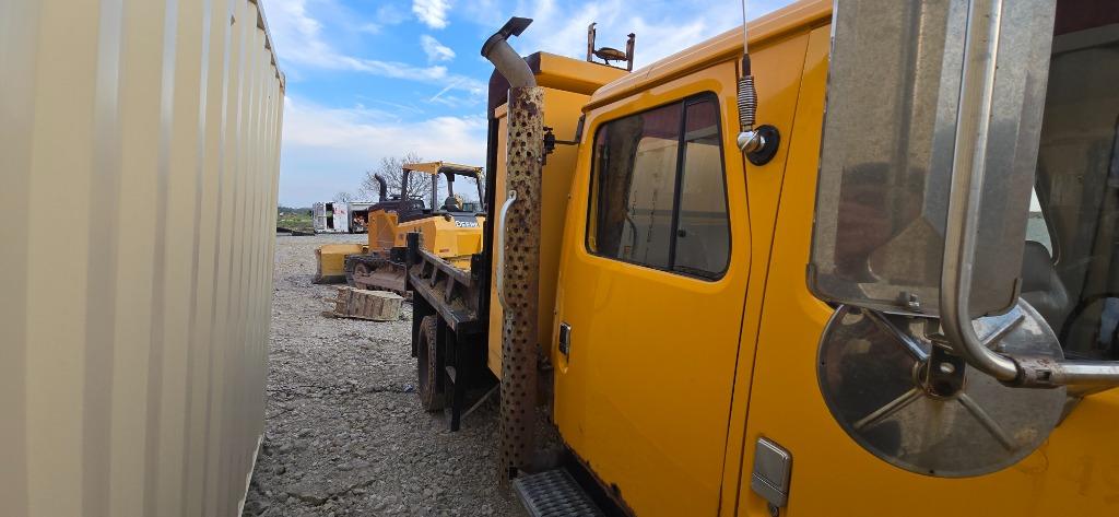 2002 INT 4700 - $7,950