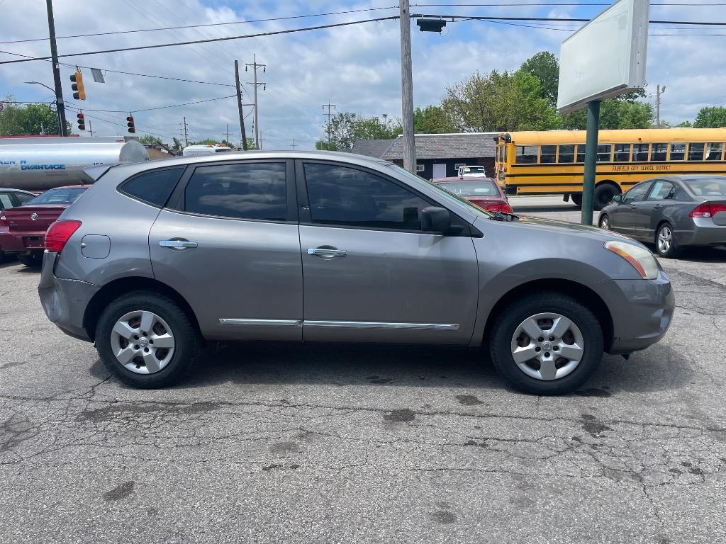 2013 Nissan Rogue S photo