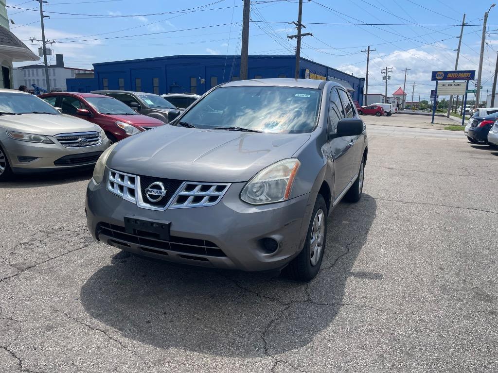 2013 Nissan Rogue S photo