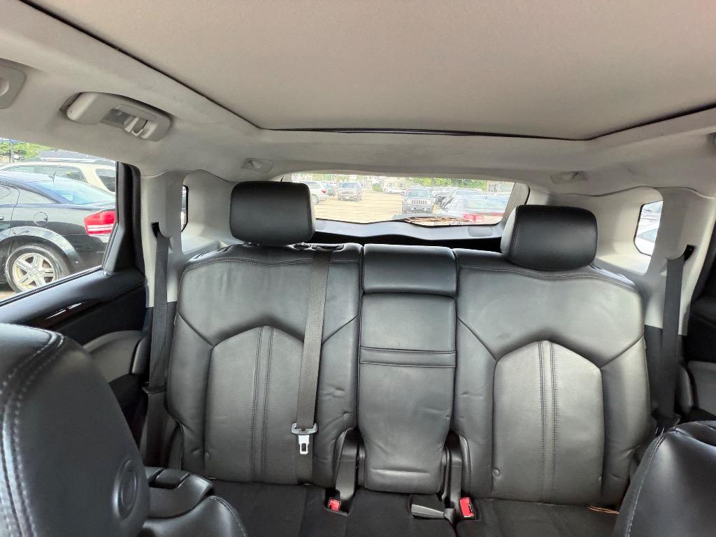 2010 Cadillac SRX - $9,500