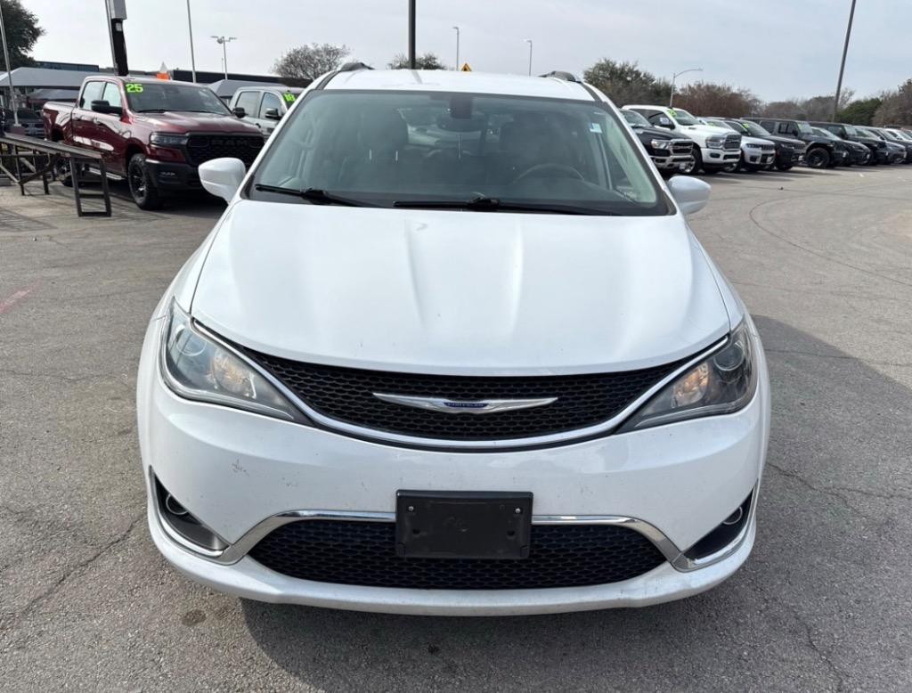 2019 Chrysler Pacifica - $15,000