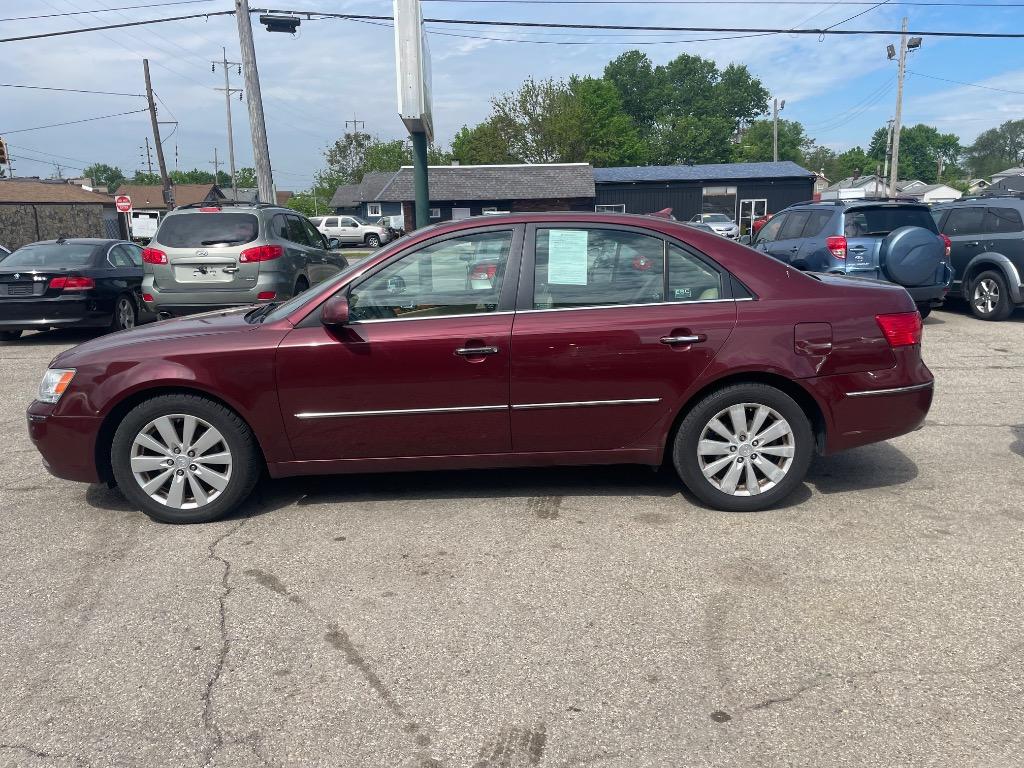 2010 Hyundai Sonata SE V6 photo