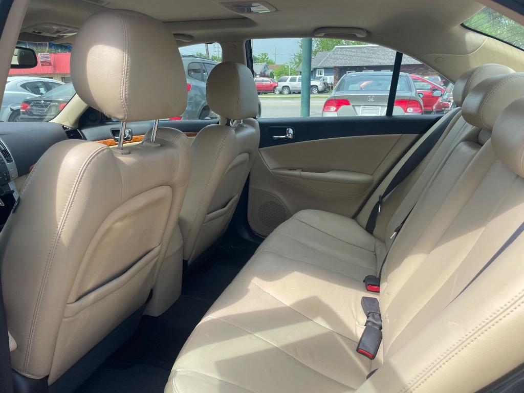 2010 Hyundai Sonata SE V6 photo