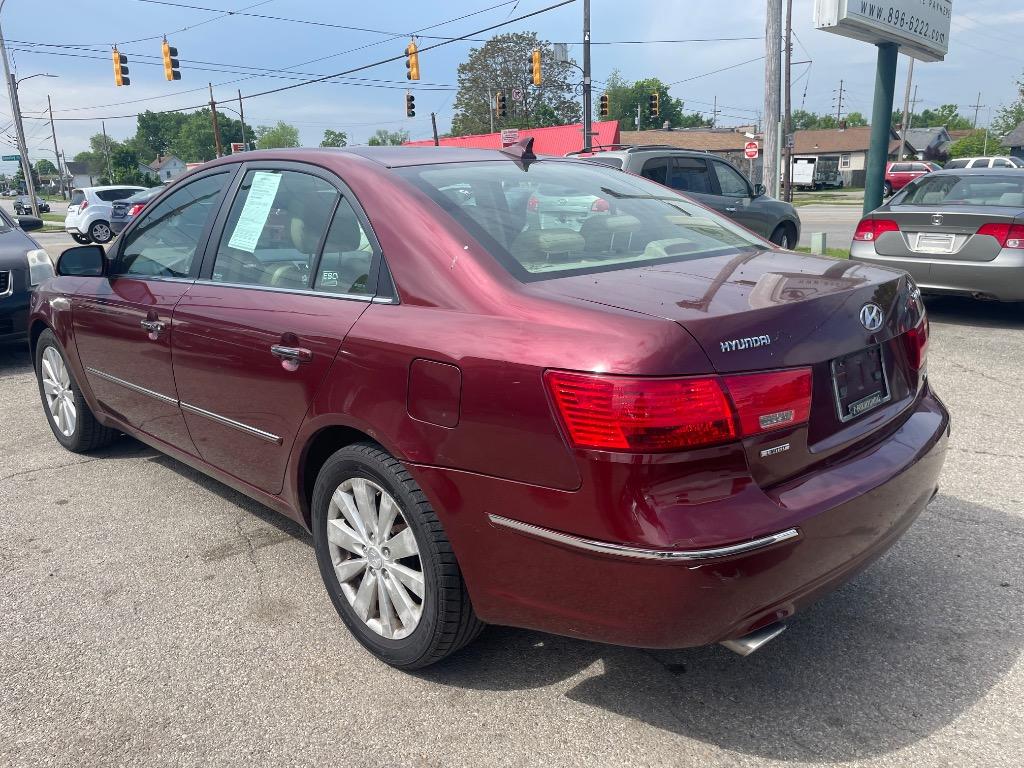 2010 Hyundai Sonata SE V6 photo