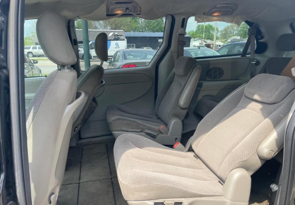 2006 Dodge Grand Caravan SXT photo