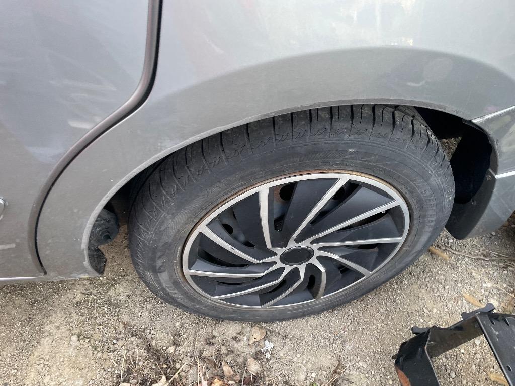 2010 Nissan Sentra - $900