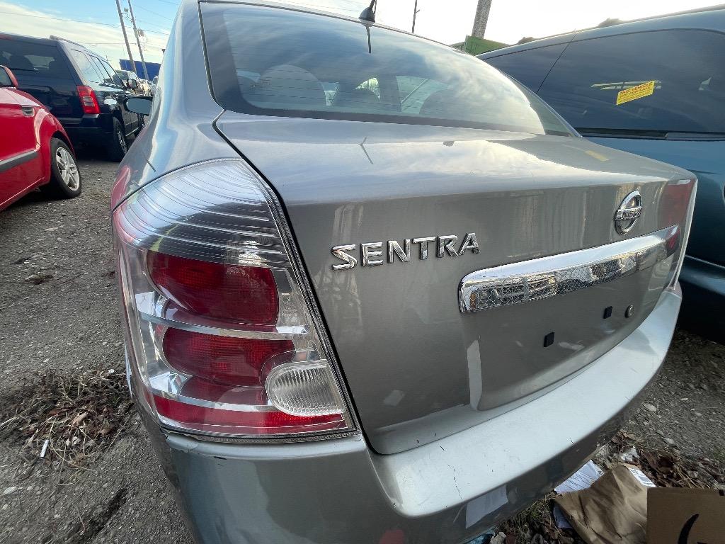 2010 Nissan Sentra - $900