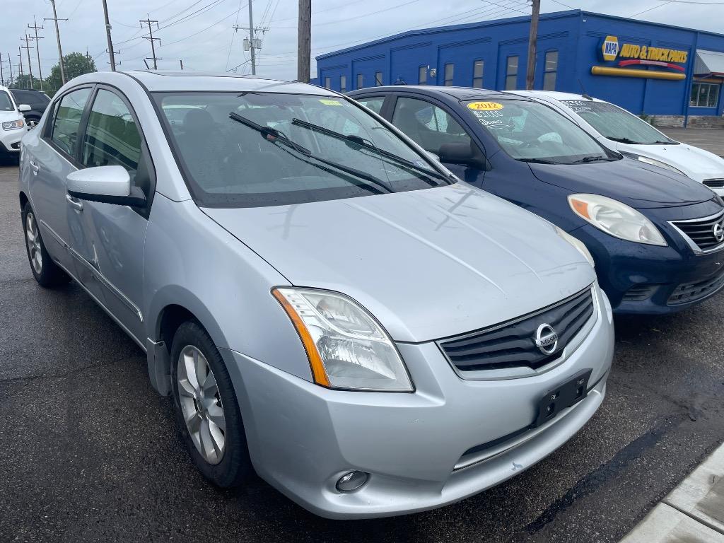 2011 Nissan Sentra 2.0 photo
