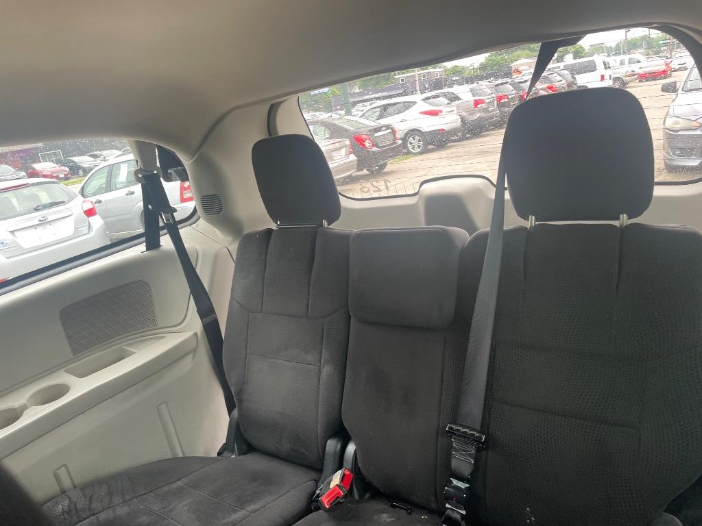 2013 Dodge Grand Caravan SE photo
