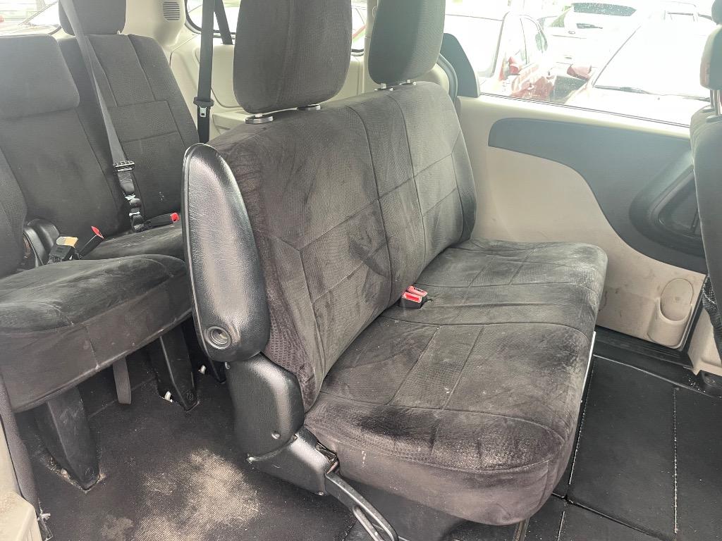 2013 Dodge Grand Caravan SE photo