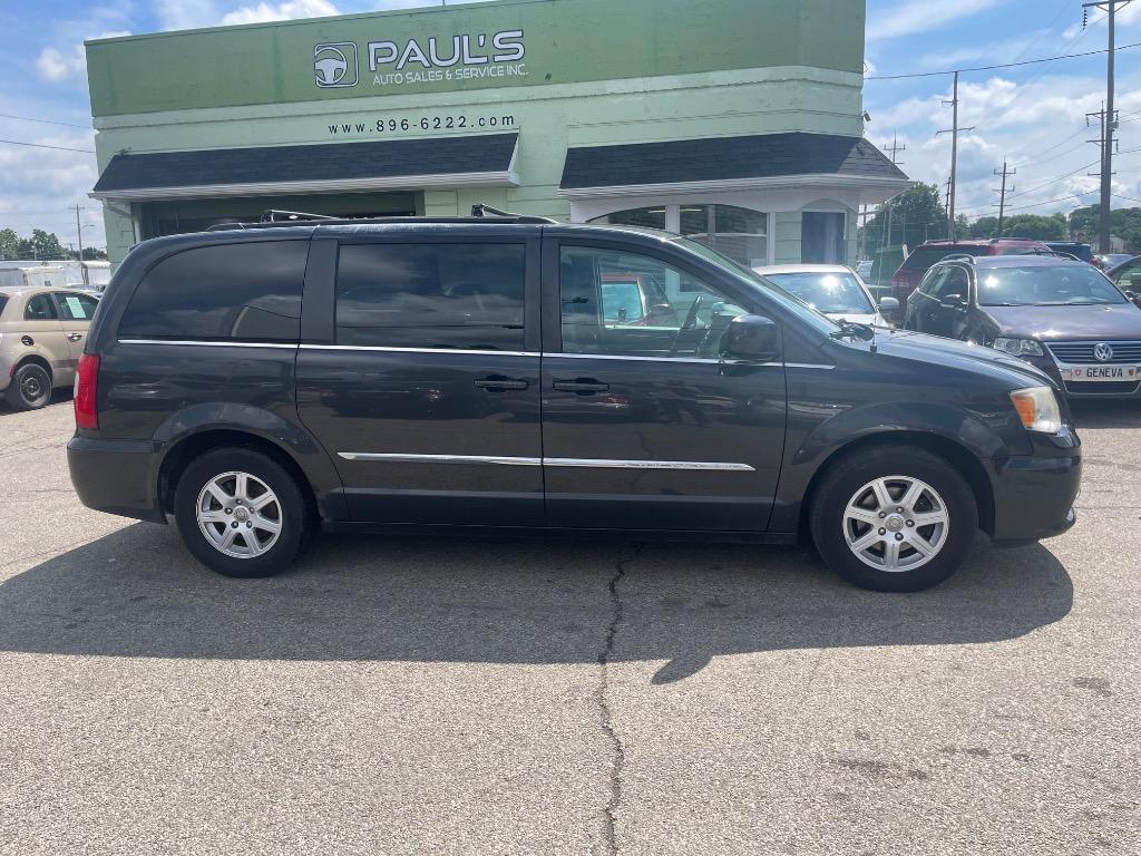 2011 Chrysler Town & Country Touring photo