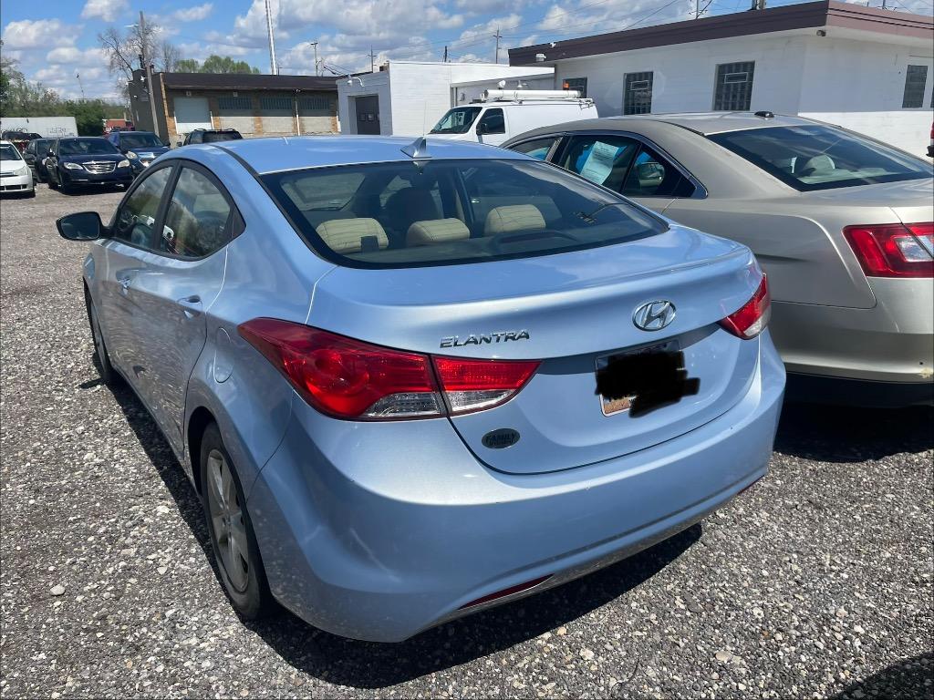 2013 Hyundai Elantra - $2,500
