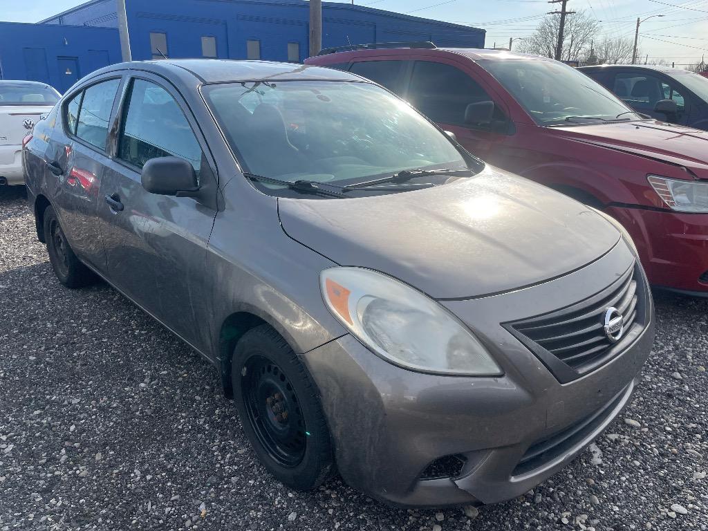 2014 Nissan Versa - $1,500