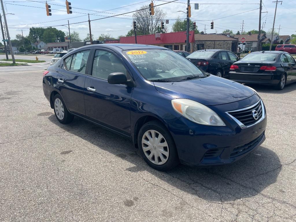 2012 Nissan Versa 1.6 S photo