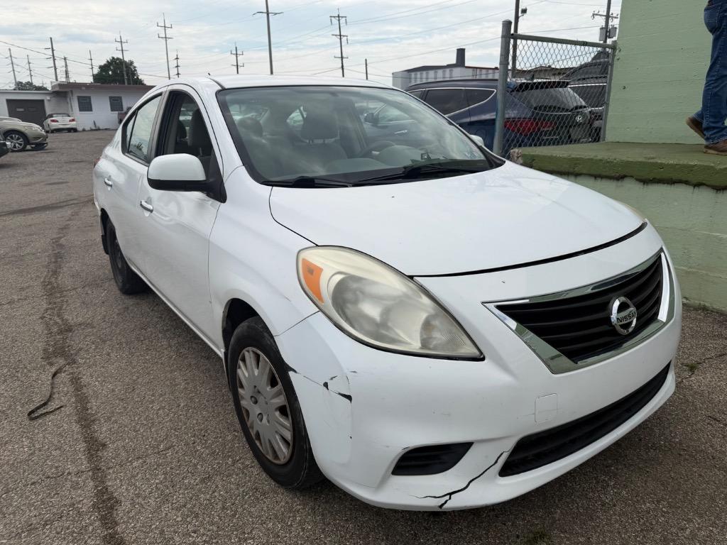 2012 Nissan Versa - $2,500