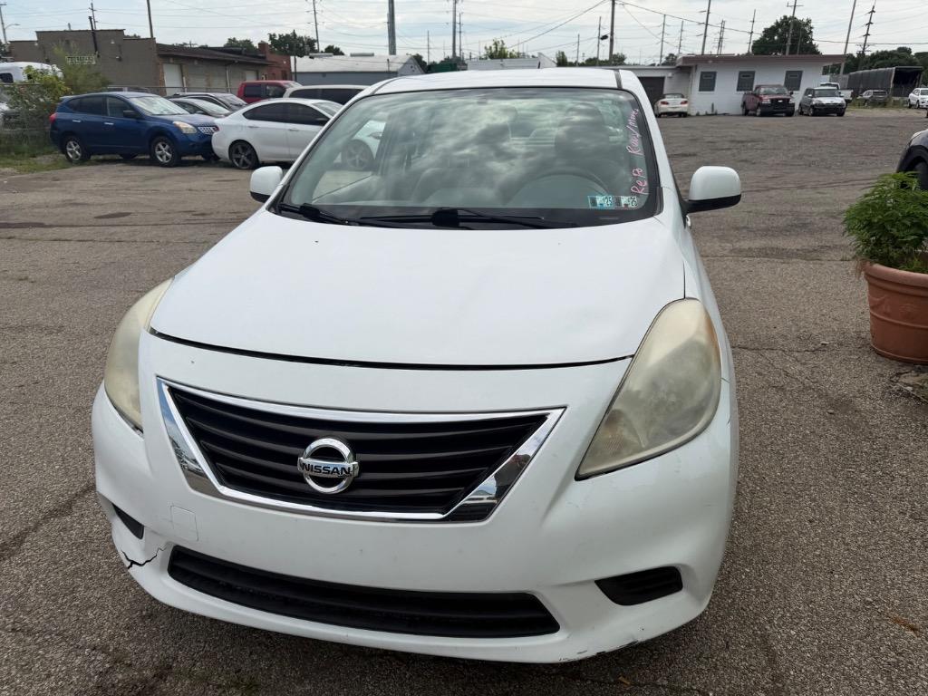 2012 Nissan Versa - $2,500
