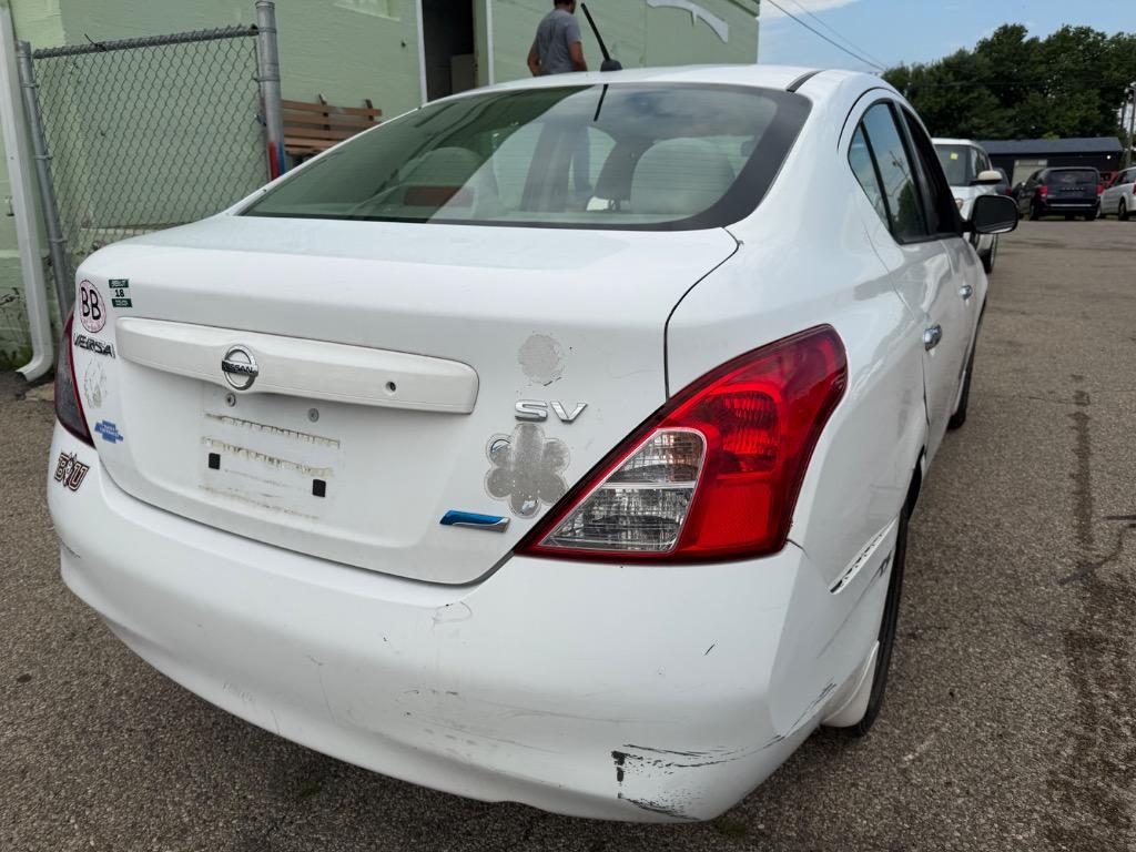 2012 Nissan Versa - $2,500