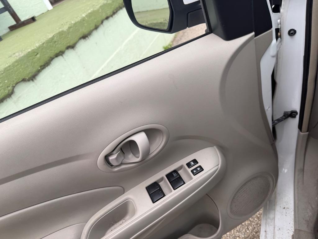 2012 Nissan Versa - $2,500